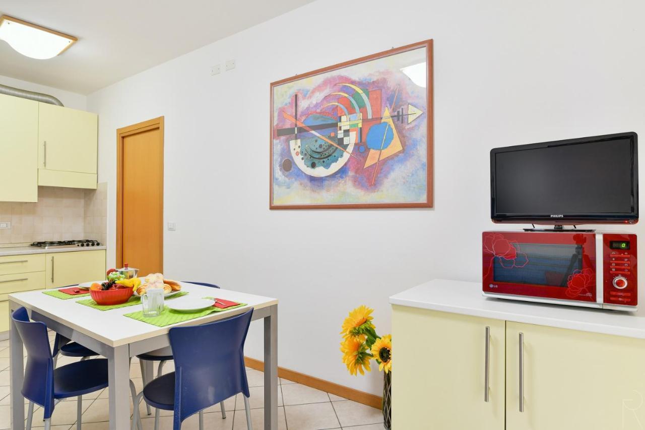 Maestrale Canova Apartments كاوْرلي المظهر الخارجي الصورة